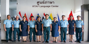 รองเสนาธิการทหารอากาศ และป้องกันภัยทางอากาศเวียดนาม และคณะ เยี่ยมชมกิจการศูนย์ภาษา กรมยุทธศึกษาทหารอากาศ